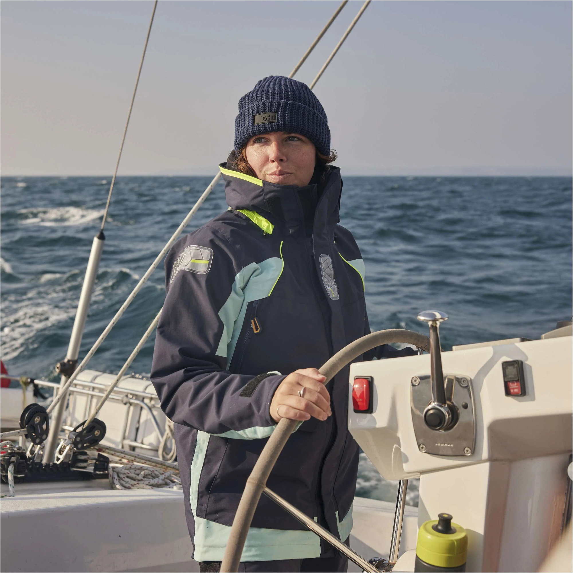 2026 Gill Womens OS2 Offshore Jacket OS26JW - Navy / Eggshell